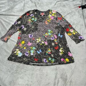 Johnny Was Zippy V Neck Womens 1X Long Sleeve Swing Tee Hummingbird Zebra Floral